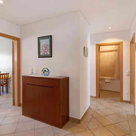 I Apartment