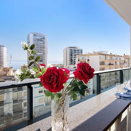 I Apartment *