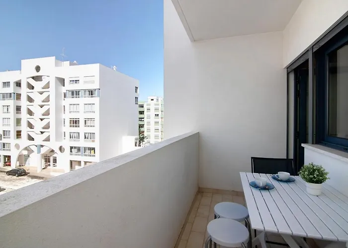 Apartamento I *